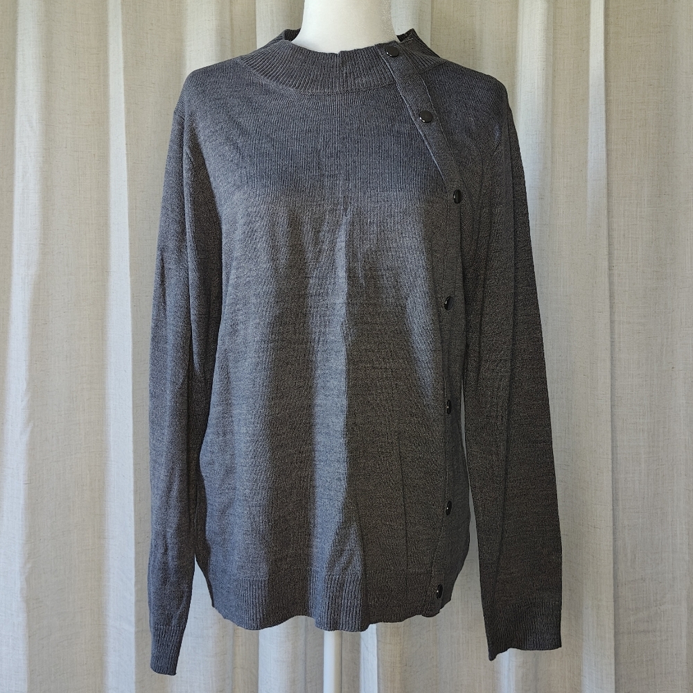 New York & Company Gray Knit Top